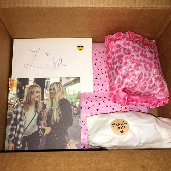 Thank you to my buyers💋 🛍 💌 📦 - Picture 5 of 9